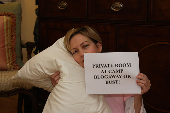 Gimme A Private Room At Camp Blogaway – PLEASSSEEE!